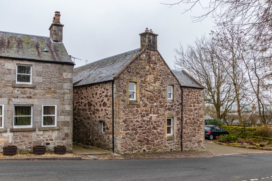Old Manor House Castle in West Linton, Peeblesshire Stravaiging